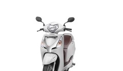 Honda Aviator BS4 là mẫu xe tay ga đang gây sốt tại Ấn Độ. 