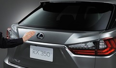 Xe Luxus RX được đăng ký biển số thành xe PEUGEOT (Ảnh minh họa)