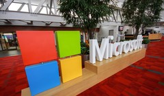 Có thông tin cho biết Microsoft đang thử nghiệm một thiết bị bí mật chạy một phiên bản Windows Mobile mới