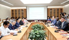 Toàn cảnh buổi làm việc.