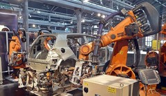 Theo tính toán của nhà máy Điện tử Amberg Simens (Đức), máy móc và máy tính xử lý tới 75% của chuỗi giá trị sản phẩm, con người chỉ chịu trách nhiệm khâu phát triển sản phẩm và khởi động quá trình. Ảnh minh hoạ: Internet