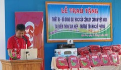 Ông Hiroshi Yokota – Tổng Giám đốc Canon Marketing Việt Nam, tại sự kiện trao tặng quà cho trường thôn Tam Hiệp