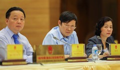 Thứ trưởng Nguyễn Viết Tiến tại cuộc họp báo chiều 30/8. Ảnh: Tuổi Trẻ