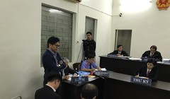 Toàn cảnh phiên tòa Vinasun kiện Grab Taxi. Nguồn: Lao động