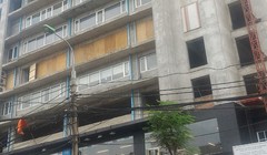 Cảnh nham nhở tại Dự án 131 Thái Hà gây mất mỹ quan đô thị tại trung tâm Hà Nội