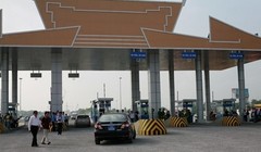 Trạm thu phí BOT Hạc Trì