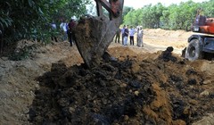 Chất thải của Formosa chôn trái phép.