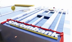 Các nhóm nhà đầu tư mới đều mong muốn nắm quyền kiểm soát Sacombank. Ảnh: T.L