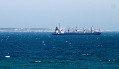 Vùng biển Bình Thuận, nơi Công ty TNHH nhiệt điện Vĩnh Tân 1 dự kiến nhận chìm 1 triệu m3 bùn cát. Ảnh: Huỳnh Hải.