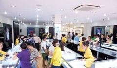 PNJ dự báo năm 2017 sẽ tăng trưởng 40% so với năm 2016.