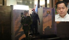 Cơ quan công an khám nhà Vũ 'nhôm' (ảnh nhỏ)
Ảnh: Huy Đạt - Khả Hòa