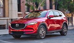 Mazda CX-5 đang thống trị phân khúc xe CUV5 chỗ tại Việt Nam.