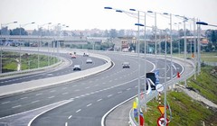 Nhu cầu đầu tư hạ tầng tại Việt Nam vẫn rất lớn. Ảnh: NGUYỄN NAM