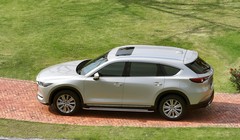 New Mazda CX-8 – mẫu SUV thế hệ mới là sự kết hợp hoàn hảo giữa ngoại thất sang trọng, lịch lãm, cùng nội thất tinh tế.