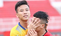 Khuôn mặt nào đang chờ được kỳ vọng tỏa sáng ngay lần đầu vào sân? (ảnh SLNA)