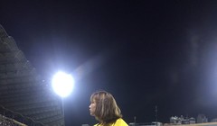 Đã 5 trận đấu rồi, khán giả xứ Nghệ mong chờ chiến thắng trên sân Vinh. Ảnh CĐV SLNA