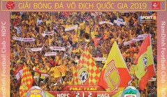 Cầu thủ vào sân từ ghế dự bị Thế Vương tạt cho Hạ Long đánh đầu tung lưới HAGL ấn định tỉ số hòa 2-2. Ảnh Hội CĐV.