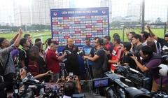 "Tôi và các cầu thủ sẽ nỗ lực hết mình để không làm người dân Việt Nam phải thất vọng khi đặt niềm tin vào đội bóng". Ảnh VPF.