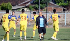 Tin vào người cũ. Ảnh VPF