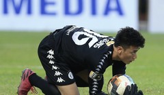 Đội Hà Nội có mùa giải thành công nhưng với  thủ môn quốc dân này thì lại thất bại. Ảnh VPF