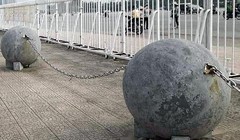 Sau khi dời quả bóng xích ngoài sân Mỹ Đình, đội tuyển Việt Nam chúng ta có mạch 13 trận không thua (10 thắng, 3 hòa). Ảnh AT