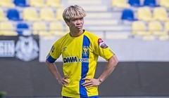 Công Phượng nên kết thúc hợp đồng trước 6 tháng về thi đấu cho TP.HCM hay tiếp tục kéo dài chuỗi ngày đáng quên? Ảnh Sint-Truidense.