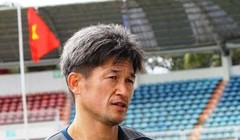 Việc gắn bó 14 năm với CLB Yokohama và 53 tuổi mà vẫn tập luyện được cùng các “đàn cháu” cũng giúp tên tuổi K.Miura nối lên như cồn. Ảnh Nguyễn Đăng.