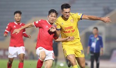 “Lão tướng” Lê Tấn Tài sinh năm 1984 chính là cầu thủ chinh chiến nhiều nhất của tân binh V.League. Ảnh VPF 