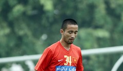 Dưới thời HLV Henrique Calisto, Công Minh là một trong hai quân bài chủ lực nơi tuyến giữa của các lứa đội tuyển. Ảnh VFF.