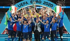 Xin chúc mừng ĐT Italia. Ảnh UEFA. 