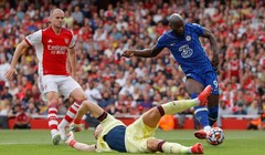  Romelu Lukaku ghi bàn và có màn trình diễn xuất sắc nhất trong chiến thắng 2-0 của Chelsea tại Emirates. Ảnh AP.