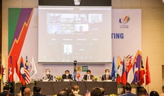 Quang cảnh buổi họp. Ảnh AT