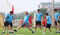  Liệu ông Park sẽ thay đổi gì trước loạt trận play-off này? Ảnh VFF.