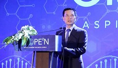 Bộ trưởng Bộ Thông tin và Truyền thông Nguyễn Mạnh Hùng phát biểu tại buổi lễ (Nguồn: CMC)