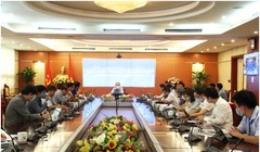 Thư trưởng Phan Tâm chủ trì buổi làm việc. Ảnh MIC