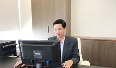 Ông Nguyễn Phú Tiến , Phó Cục trưởng Cục Tin học hóa. 