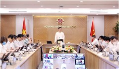 Bộ trưởng Bộ TT&TT Nguyễn Mạnh Hùng phát biểu tại hội nghị. Ảnh Mic