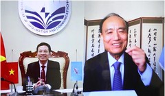 Bộ trưởng Nguyễn Mạnh Hùng và ông Zihiao Hoalin tại buổi điện đàm. Ảnh Mic