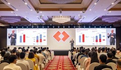 Tặng tiền, nhiều sếp từ nhiệm và những chuyện hay mùa đại hội đồng cổ đông ngân hàng