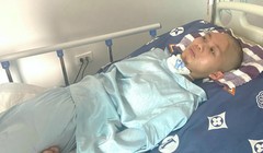 Nữ sinh gác lại ước mơ, sống thực vật vì bị xe tải kéo rê 10 m