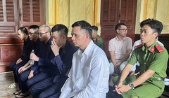 Các bị cáo tại tòa. Ảnh: BH.