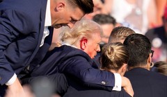 Khung cảnh hỗn loạn tại vụ nổ súng nhằm vào ông Trump