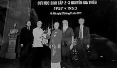 Tổng Bí thư Nguyễn Phú Trọng qua lời kể của bạn học: Bận công việc vẫn bắt xe ôm đến họp lớp