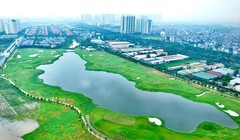 Sân golf 9 lỗ “mọc” trên đất công viên tại Khu đô thị Bắc An Khánh của Sovico. (Ảnh: Đình Huy)