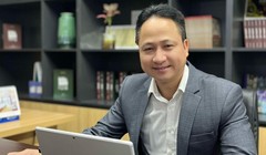 Ông Nguyễn Văn Hoàn giữ chức Giám đốc Trung tâm Thông tin Truyền thông số