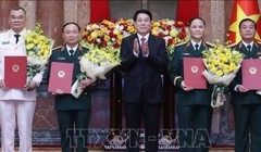 Ông Tô Ân Xô và 3 sĩ quan quân đội được thăng hàm thượng tướng