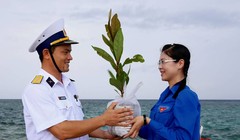 Triệu cột mốc xanh - triệu niềm tin gửi Trường Sa