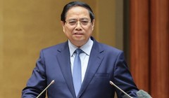 Thủ tướng: Lập quỹ học bổng quốc gia, tăng chi cho giáo dục