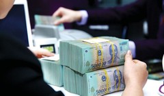 Ngân hàng Nhà nước Khu vực 2 yêu cầu tạm dừng việc cho vay để thanh toán tiền đặt cọc