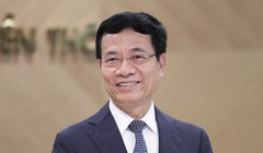 Bộ trưởng Nguyễn Mạnh Hùng nêu quan điểm Nhà nước phải bảo vệ các giá trị nhân văn, trong khi một xã hội cởi mở sẽ thúc đẩy sáng tạo và đối thoại.